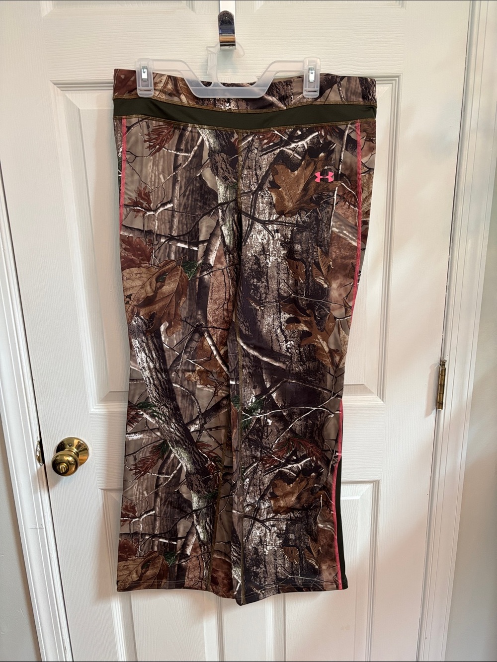 Under Armour Women’s Brown Camo Pants with Pink Accents